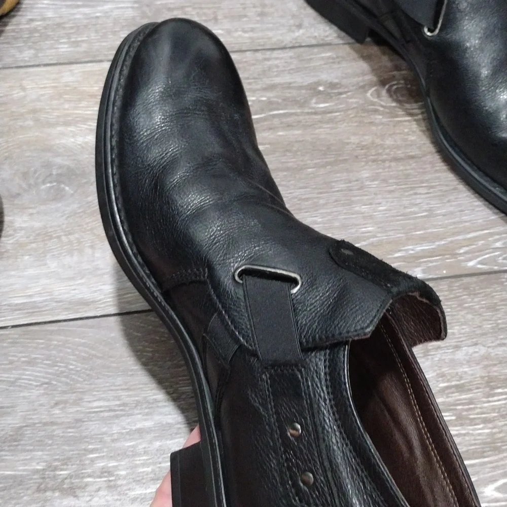 Bacco Bucci mens black leather moto loafers. Size 11. Made in Italy